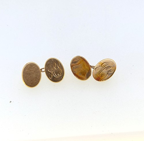 Lot 418 - A pair of hallmarked 18ct gold cufflinks,...