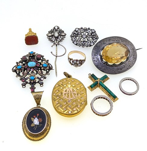 Lot 404 - A collection of jewellery including, an Austro-...