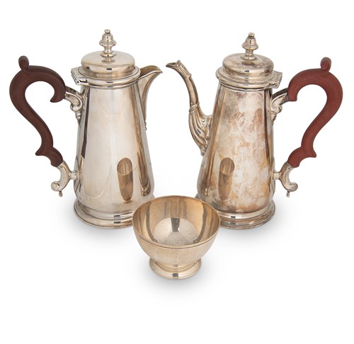 Lot 349 - An Elizabeth II silver café-au-lait set