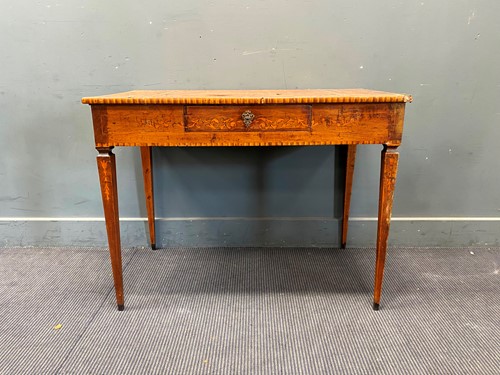 Lot 817 - A marquetry table with acanthus pattern and...