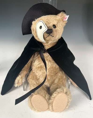 Lot 125 - Steiff, Phantom of the Opera bear, EAN037184, 2007