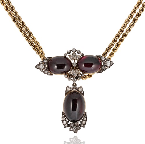 Lot 57 - A Victorian garnet and diamond suite