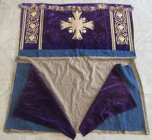 Lot 275 - A 19th century Altar cloth, the centre...