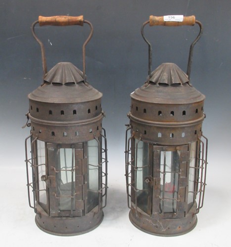 Lot 156 - A pair of 20th century lanterns with glass...