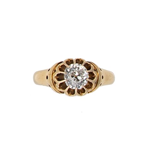 Lot 131 - A single stone diamond ring