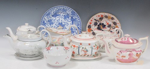 Lot 91 - A collection of mainly 19th century ceramic...