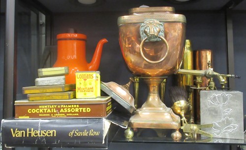 Lot 94 - Collectables and brasswares including...