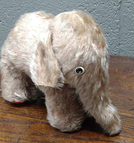 Lot 260A - A collection of soft toys to include...