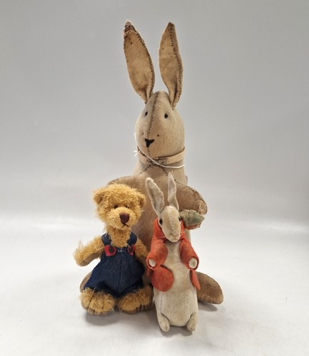 Lot 121 - A felted rabbit teddy, early 20th century