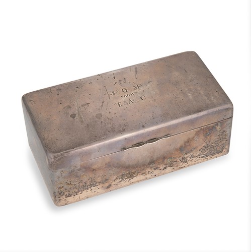 Lot 317 - An Edward VII silver table cigarette or cigar box