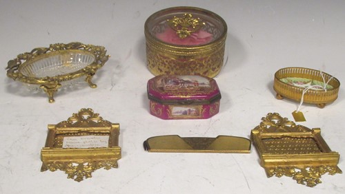 Lot 197 - A late 19th century French porcelain snuff box...