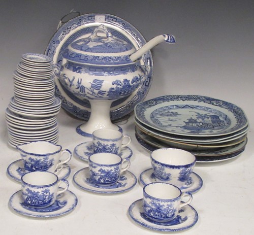 Lot 252 - A large collection of blue and white china...