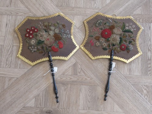 Lot 272 - A pair of 19th century hand held firescreens,...