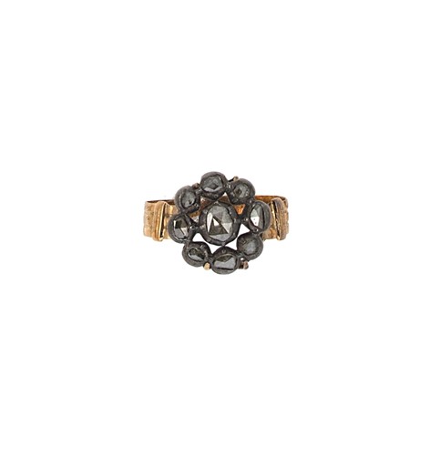 Lot 81 - A 19th century rose cut diamond cluster ring