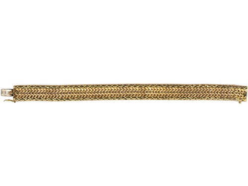 Lot 114 - A modern fancy bracelet