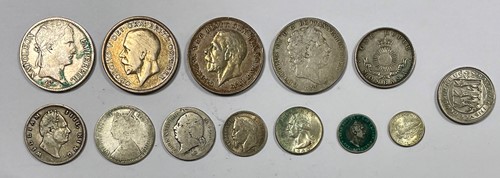 Lot 137 - Mixed silver coins