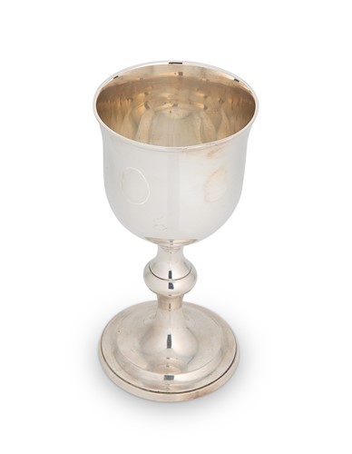 Lot 303 - A George III silver goblet