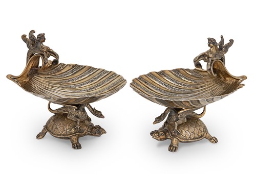 Lot 281 - A pair of German metalwares vermeil shell dishes