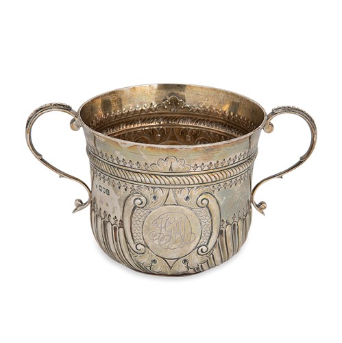 Lot 310 - A Victorian silver porringer