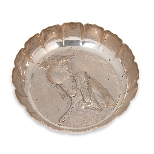 Lot 358 - Dublin - A late 20th century silver strawberry style dish