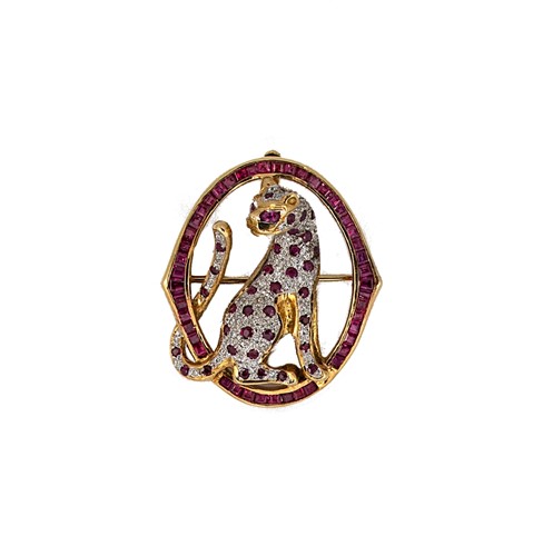 Lot 71 - A stone set leopard pendant/brooch