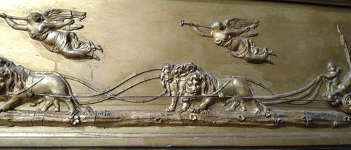 Lot 580 - A Regency giltwood and gesso triple plated overmantel mirror