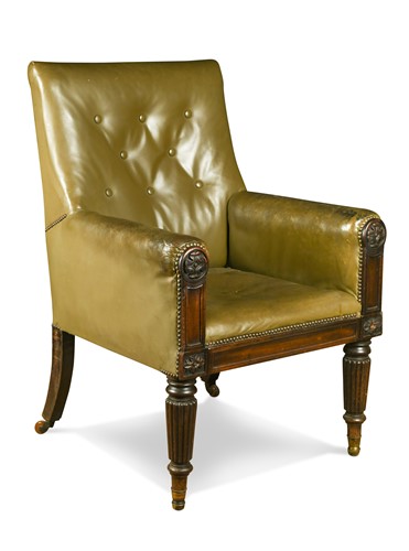 Lot 386 - A William IV mahogany library armchair