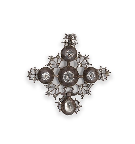 Lot 1 - An Iberian paste pendant and ear pendant suite