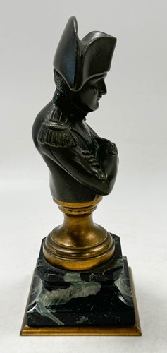 Lot 517 - Two small bronze busts of Napoleon, 19th century