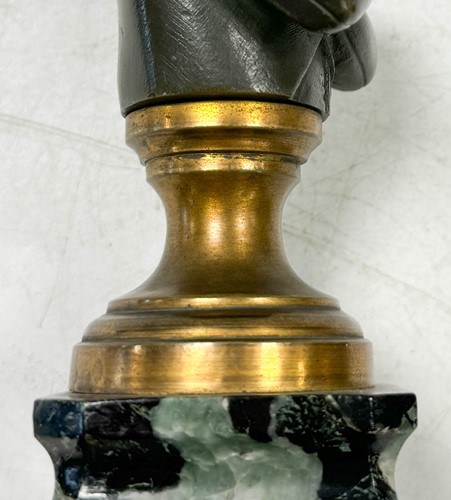 Lot 517 - Two small bronze busts of Napoleon, 19th century