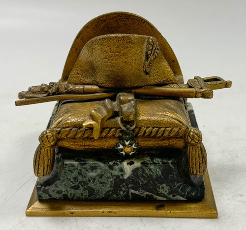Lot 517 - Two small bronze busts of Napoleon, 19th century