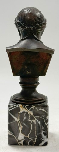 Lot 517 - Two small bronze busts of Napoleon, 19th century