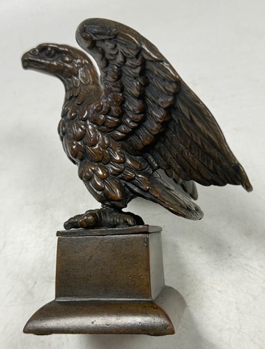 Lot 514 - A Grand Tour bronze model of Napoleon, 19th century