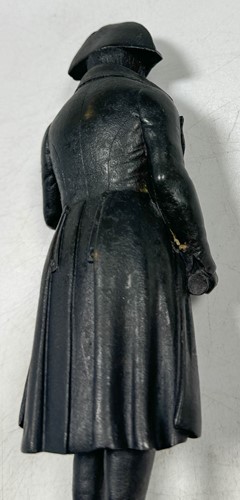Lot 514 - A Grand Tour bronze model of Napoleon, 19th century