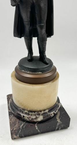 Lot 514 - A Grand Tour bronze model of Napoleon, 19th century