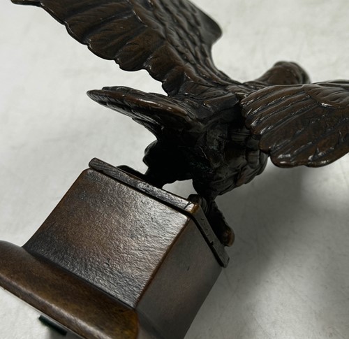 Lot 514 - A Grand Tour bronze model of Napoleon, 19th century