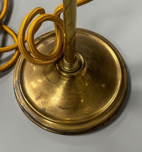 Lot 505 - A brass swan-neck reading lamp, early 20th century