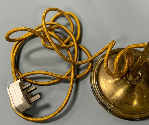 Lot 505 - A brass swan-neck reading lamp, early 20th century