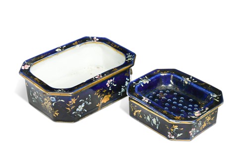 Lot 381 - King George IV interest - three pieces of early 19th Century Mason’s Patent Ironstone China from a toilet service