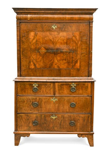Lot 293 - A Queen Anne walnut escritoire