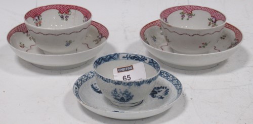 Lot 65 - An 18th century Worcester blue and white tea...