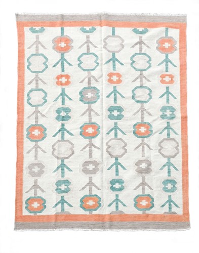 Lot 493 - A Colefax and Fowler inspired flatweave style kilim rug, modern