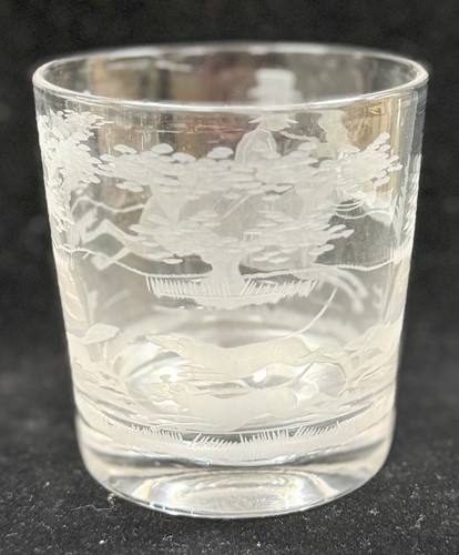 Lot 569 - A part suite of glassware engraved with hunting scenes