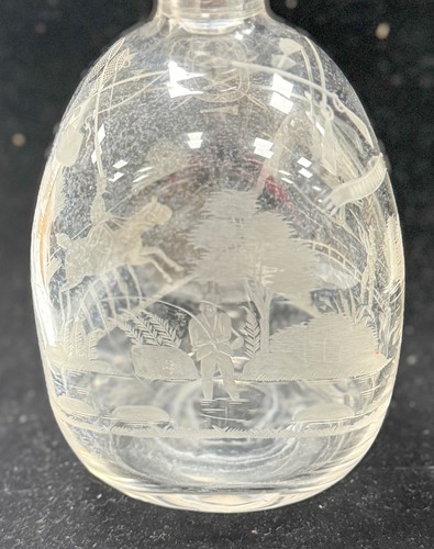 Lot 569 - A part suite of glassware engraved with hunting scenes