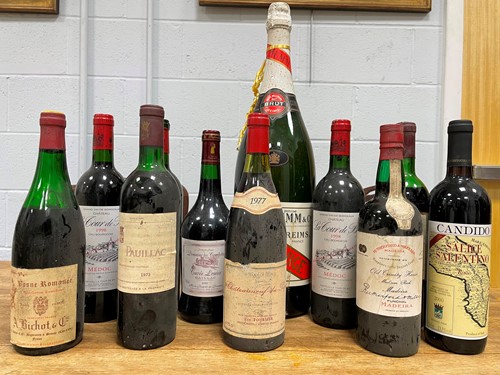 Lot 33 - Mixed wines.