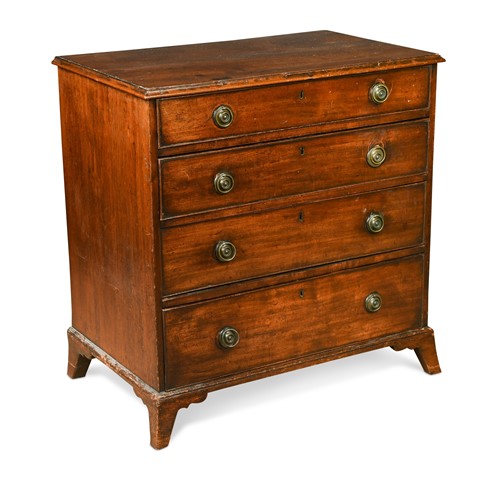 Lot 350 - A late George III mahogany small chest of drawers