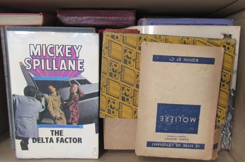 Lot 285 - A large quantity of books, novels, history etc...