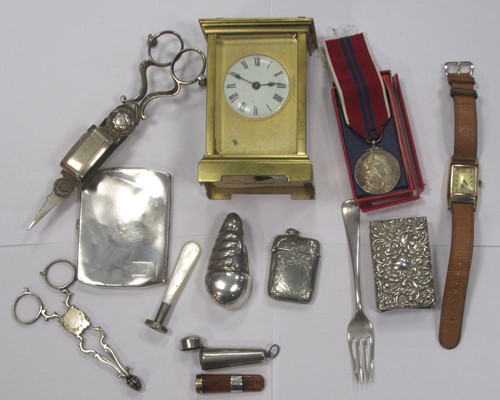 Lot 189 - A French brass carriage timepiece, together...