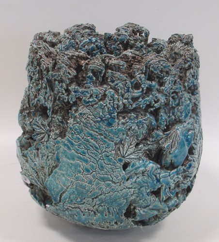 Lot 8 - A 20th century pottery vase