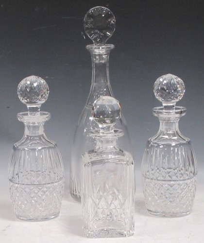 Lot 121 - A William Yeoward 'Wallis' magnum bell shaped...